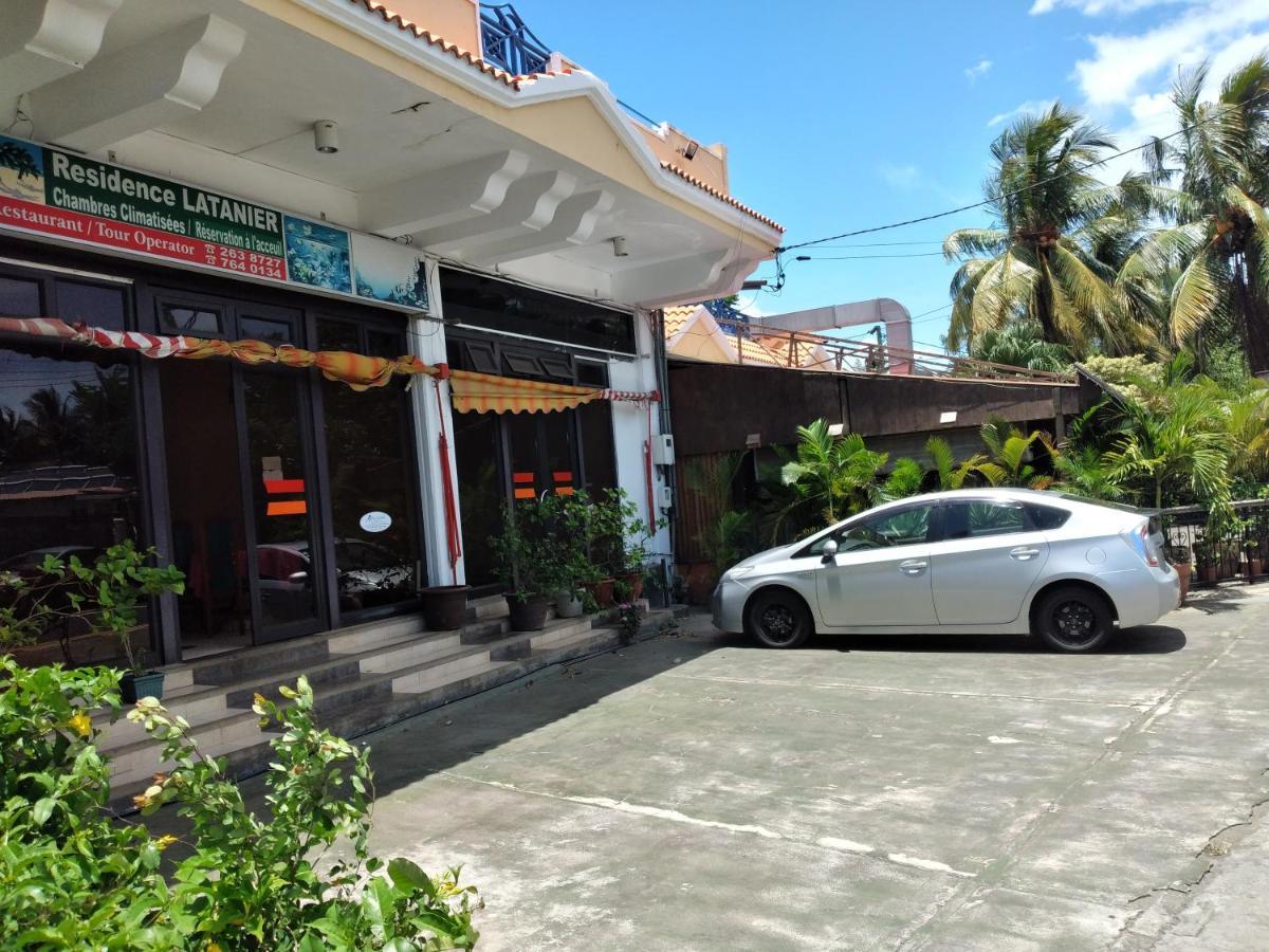 Latanier Beach Hotel Grand Baie Esterno foto