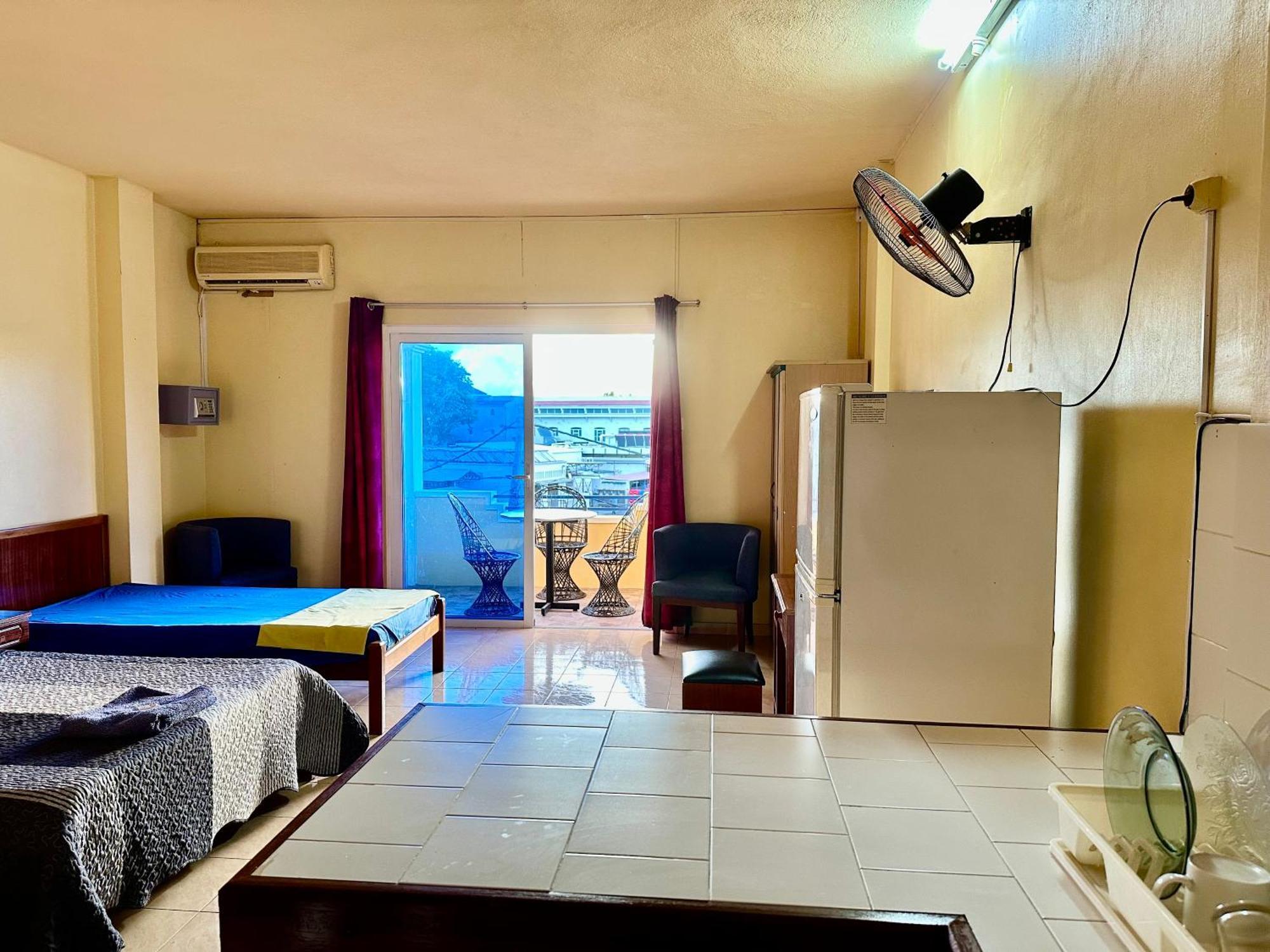 Latanier Beach Hotel Grand Baie Esterno foto
